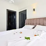 Lunessa-villa With Children's Pool For 8 People In Oludeniz فتحية