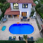 Lunessa-villa With Children's Pool For 8 People In Oludeniz Casa de Férias