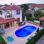 Casa de Férias Lunessa-villa With Children's Pool For 8 People In Oludeniz *