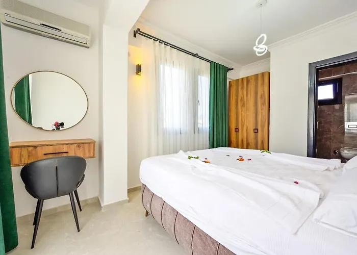 Lunessa-villa With Children's Pool For 8 People In Oludeniz 费特希耶